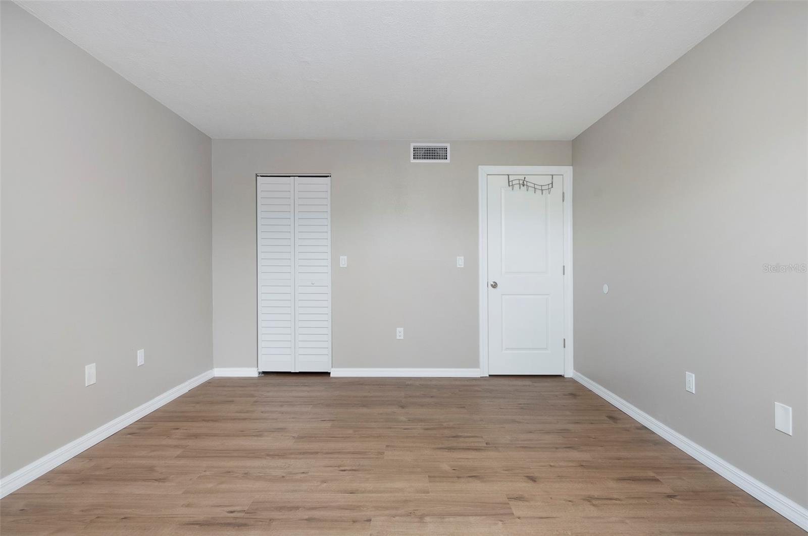 INVERNESS CONDO - Residential
