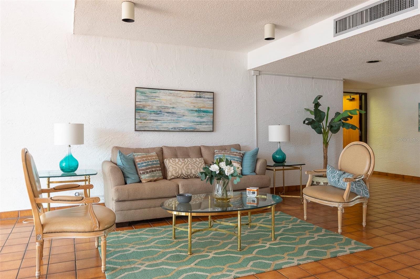 INVERNESS CONDO - Residential