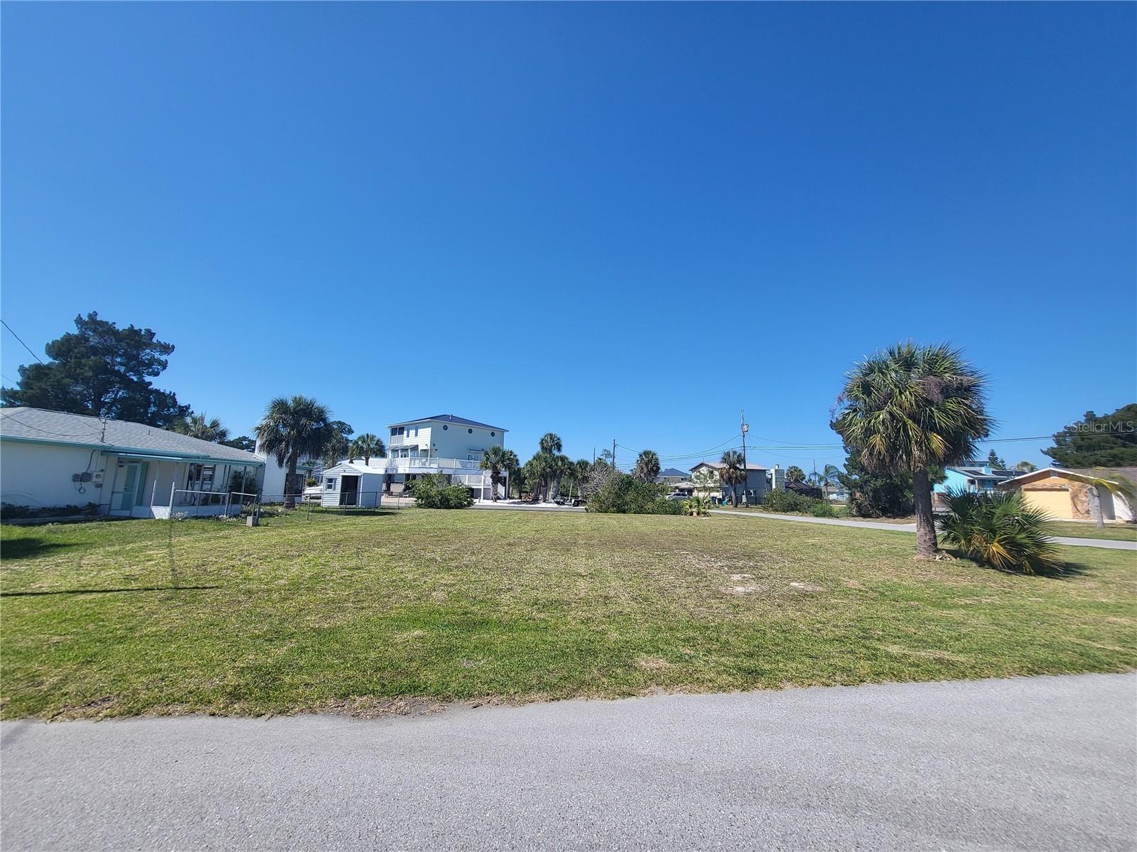 GULF COAST RET - Land