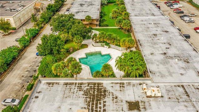 SANDLAKE COURTYARDS CONDO 5901/3515 - Residential