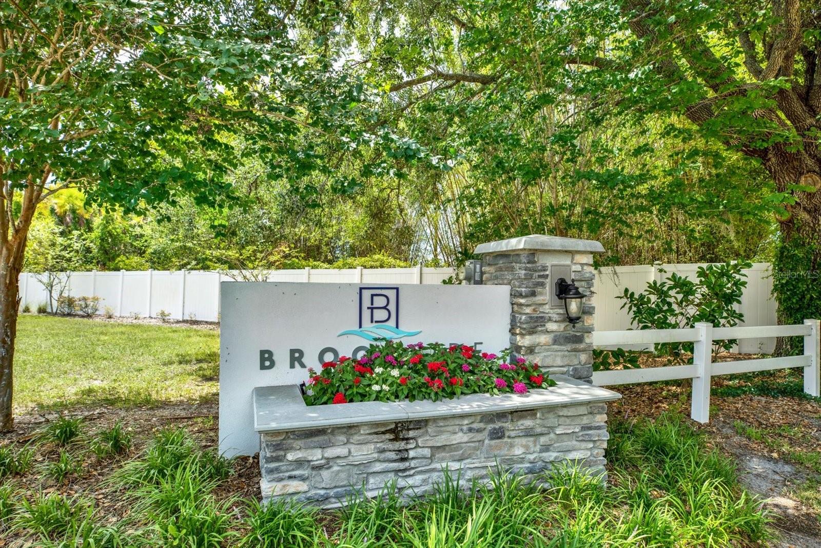 BROOKSIDE - Residential