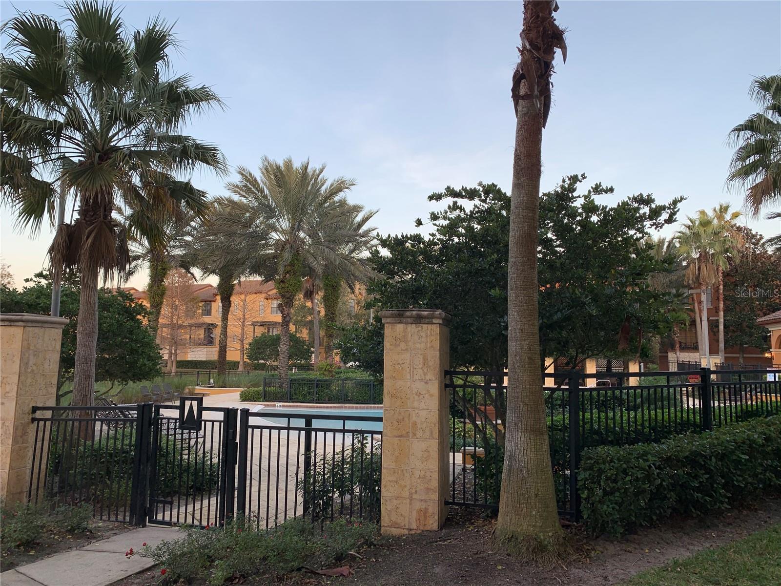 PALMS CLUB CONDO - Residential Lease