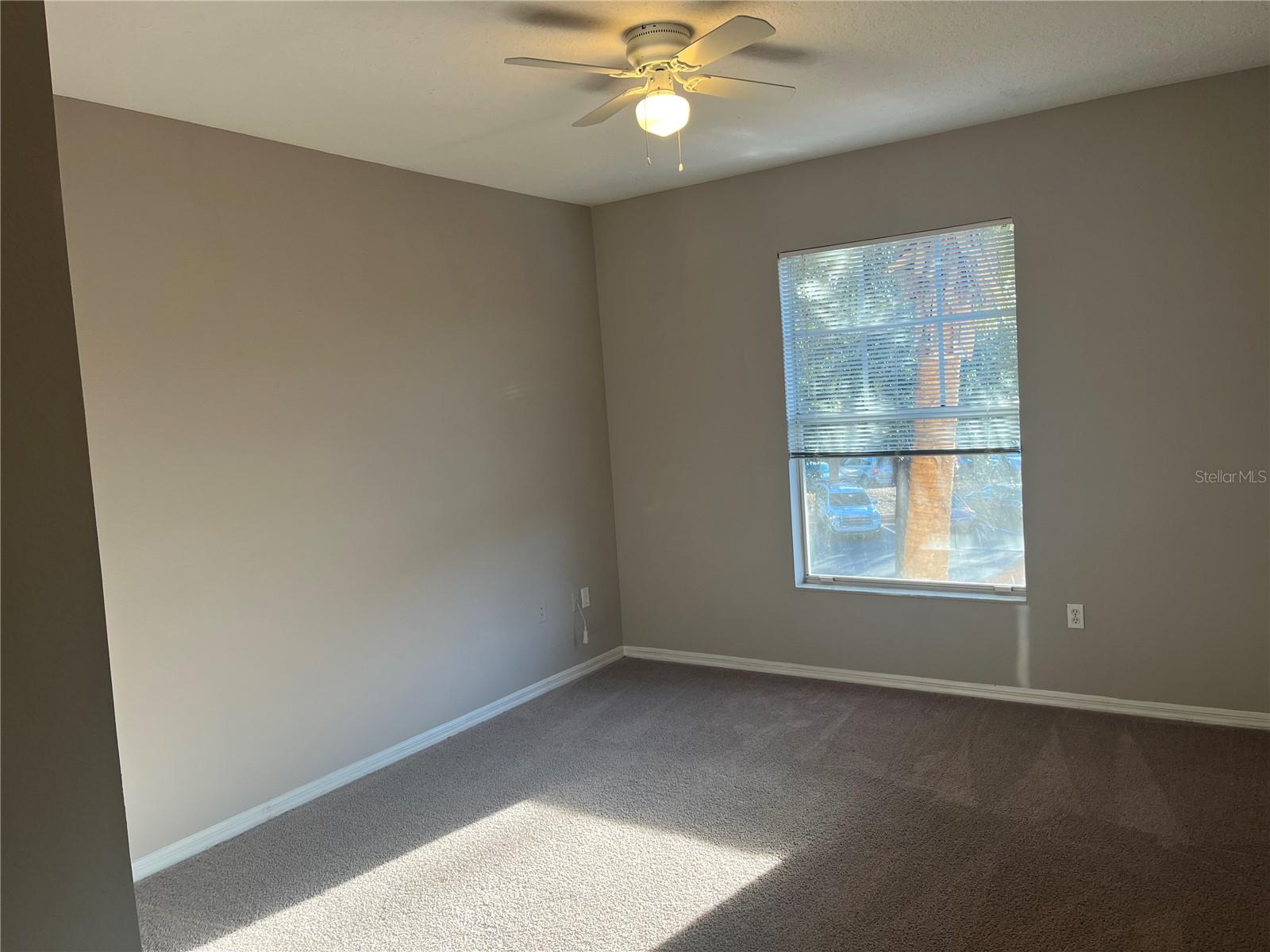PALMS CLUB CONDO - Residential Lease