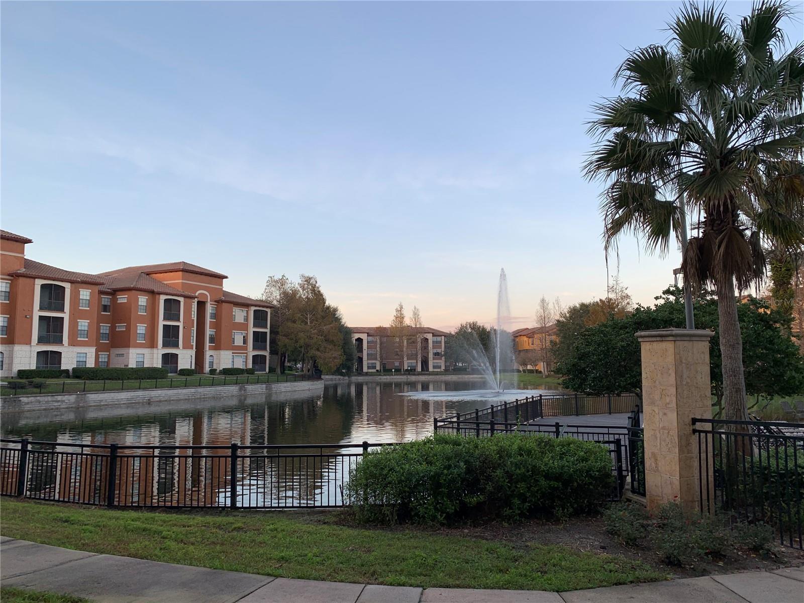 PALMS CLUB CONDO - Residential Lease