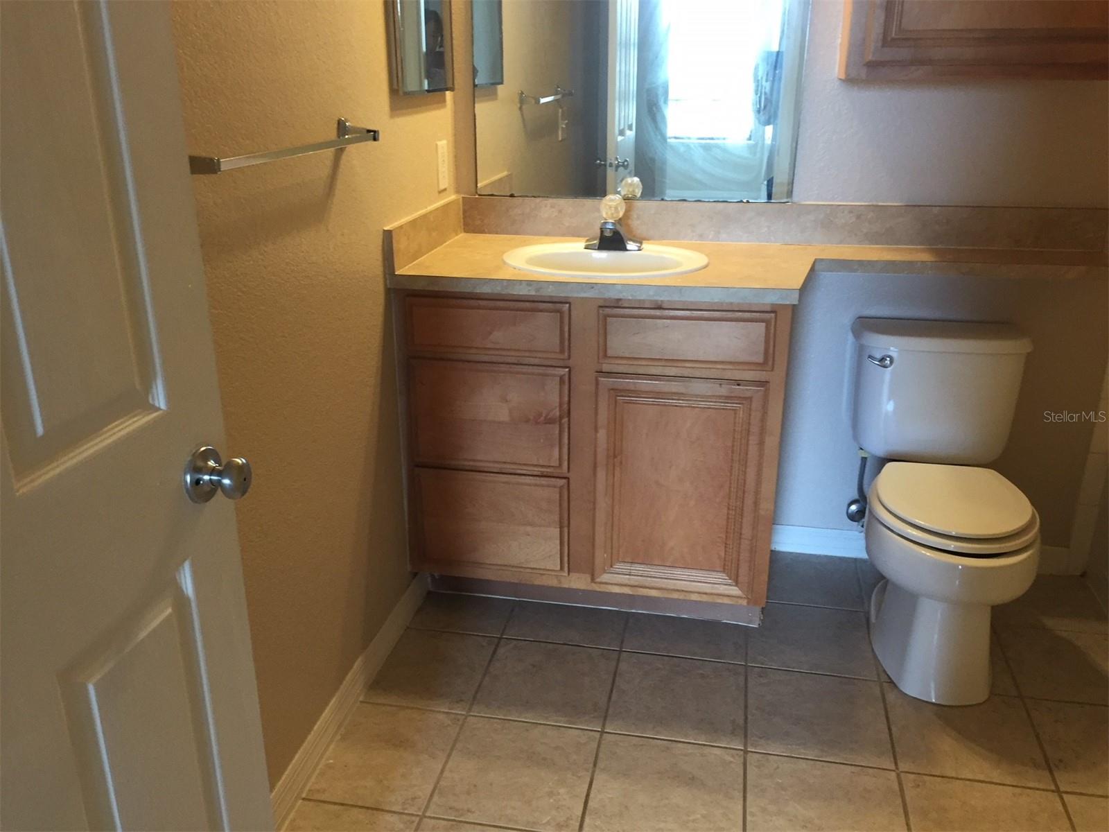 PALMS CLUB CONDO - Residential Lease