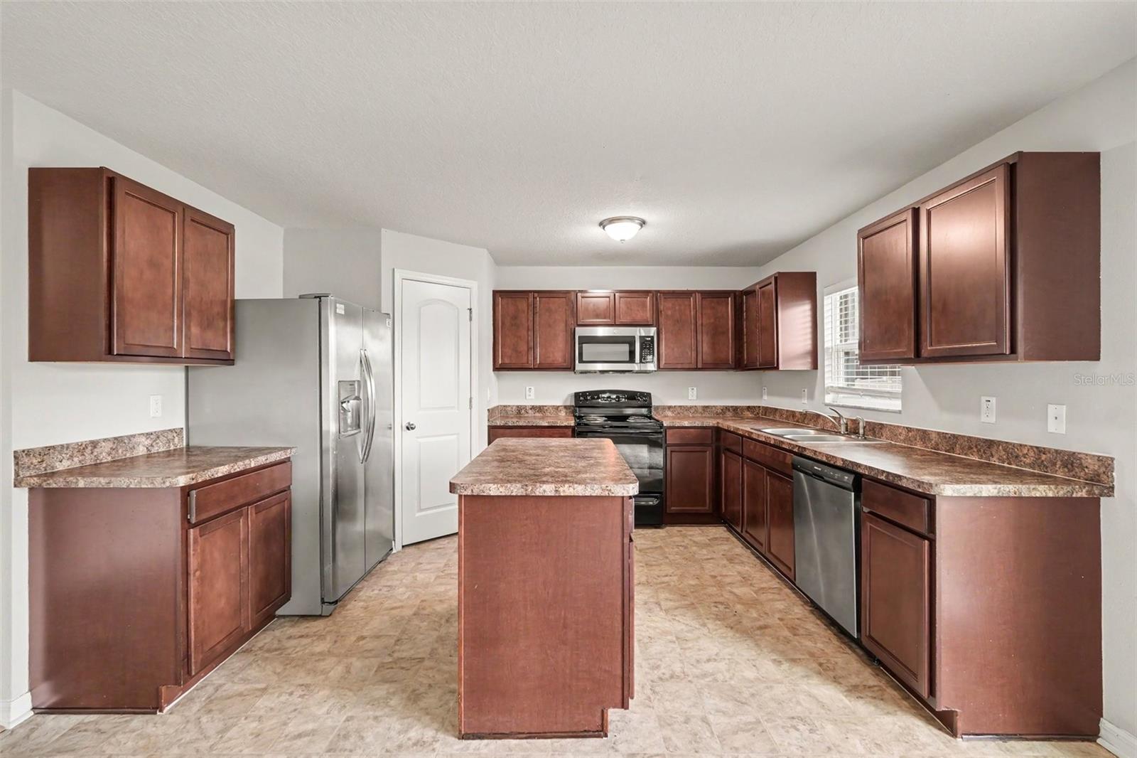 SAND RIDGE PH 2 - Residential