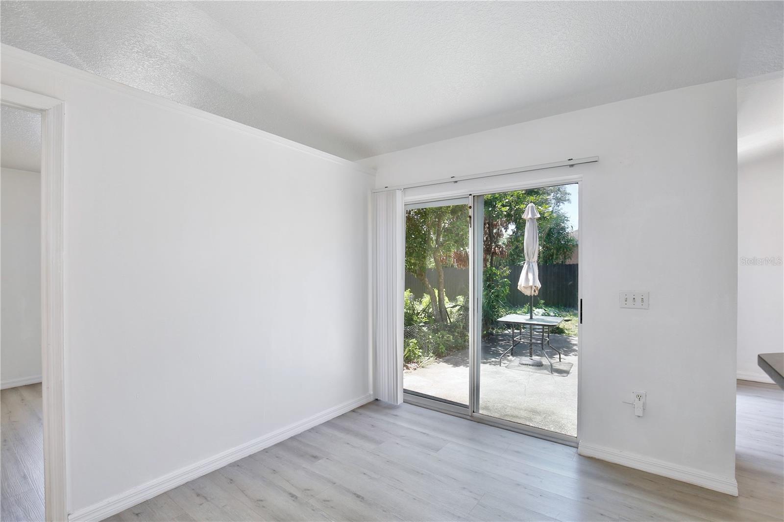 DELTONA LAKES UNIT 43 - Residential Lease