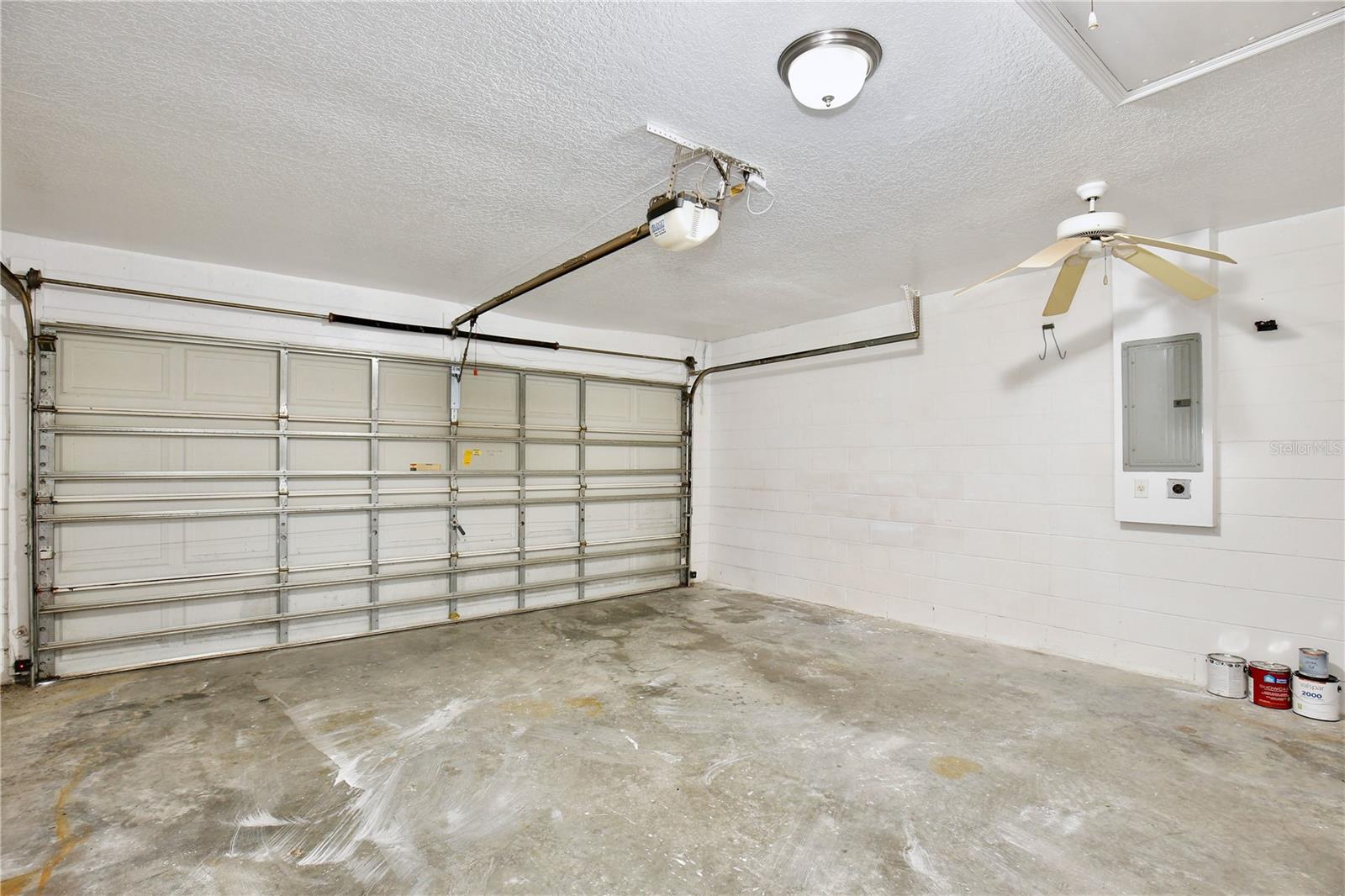 DELTONA LAKES UNIT 43 - Residential Lease