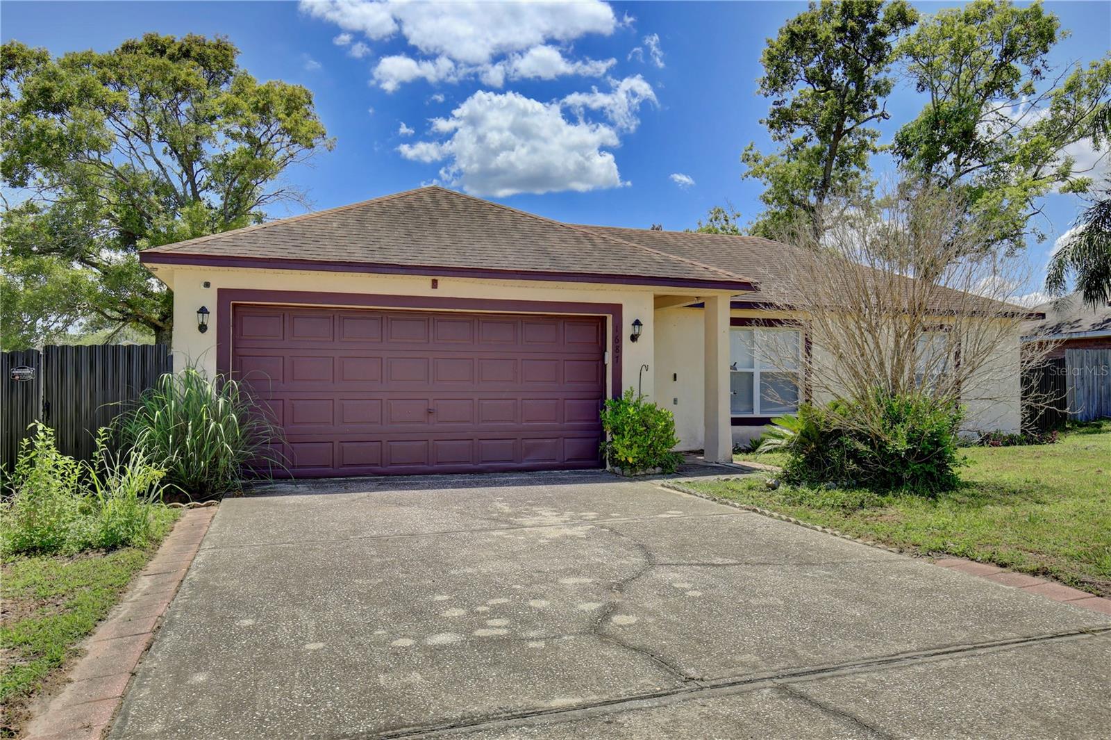 DELTONA LAKES UNIT 43 - Residential Lease