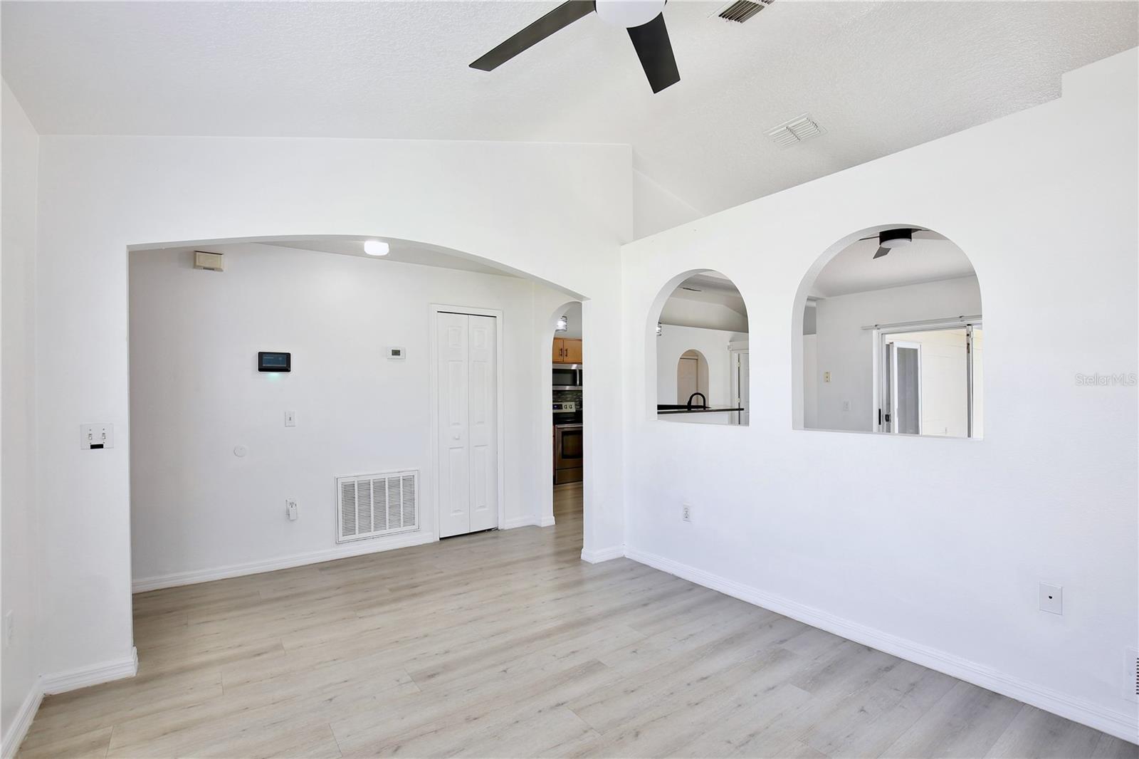 DELTONA LAKES UNIT 43 - Residential Lease