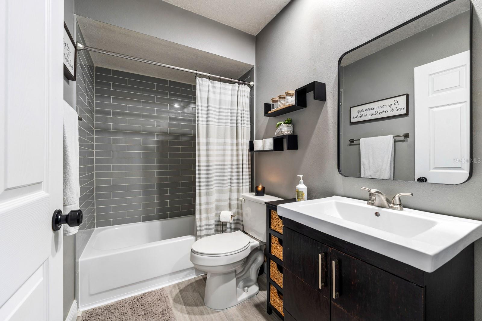 PROVIDENCE LAKES UNIT 111 PHAS - Residential