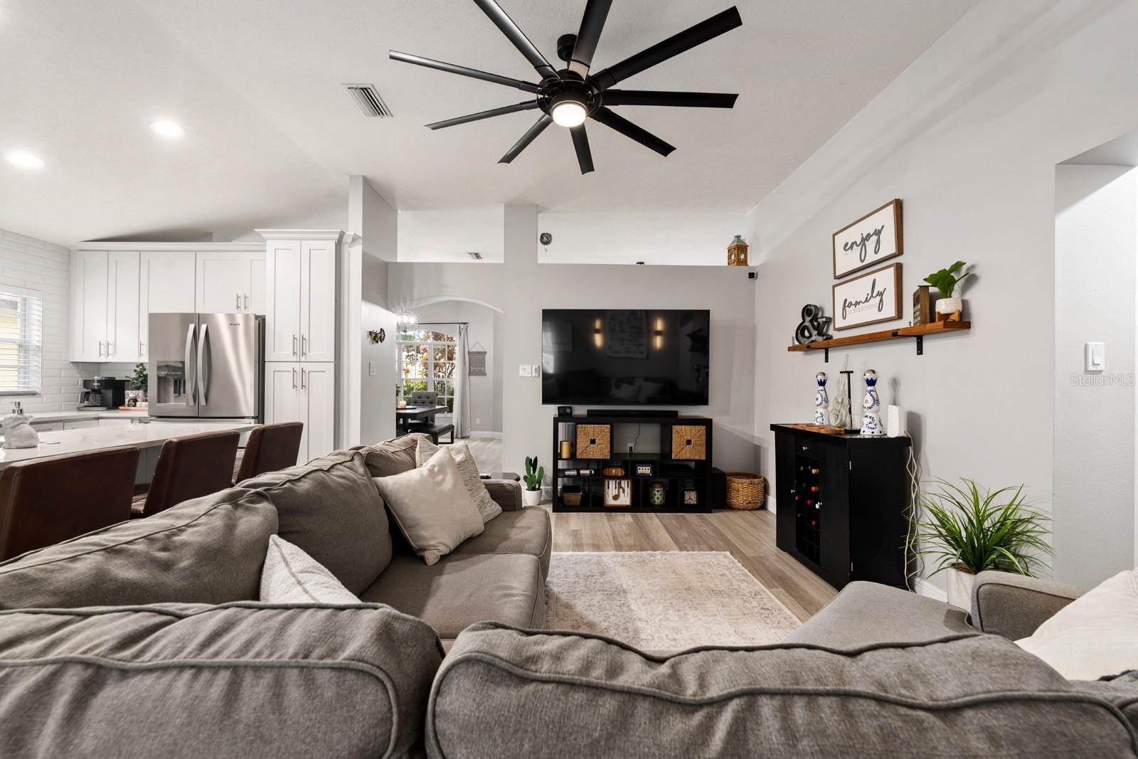 PROVIDENCE LAKES UNIT 111 PHAS - Residential