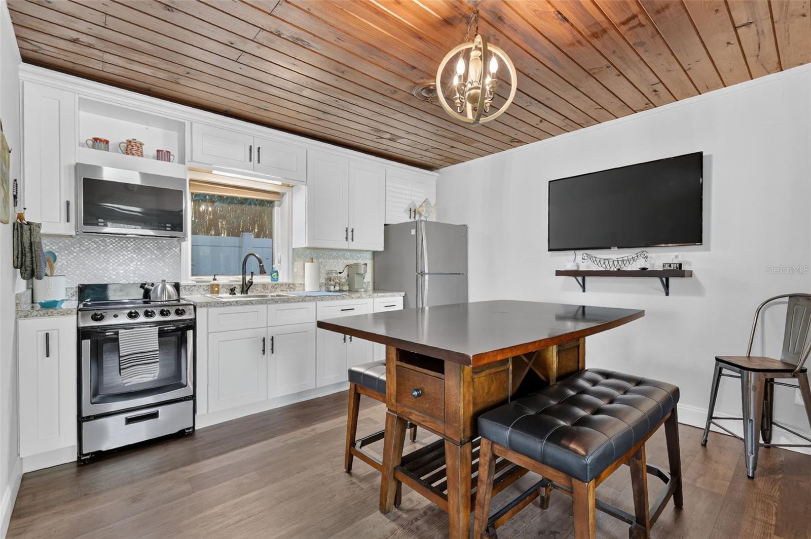 W E HUDSONS SUB - Residential