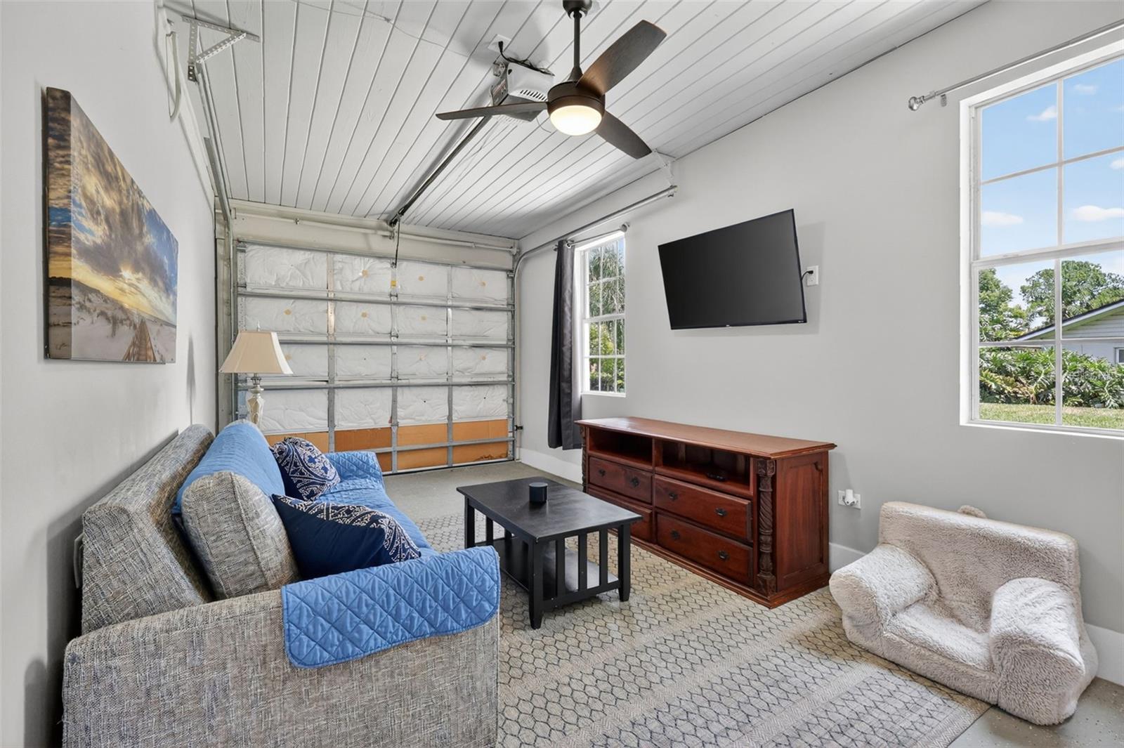 W E HUDSONS SUB - Residential