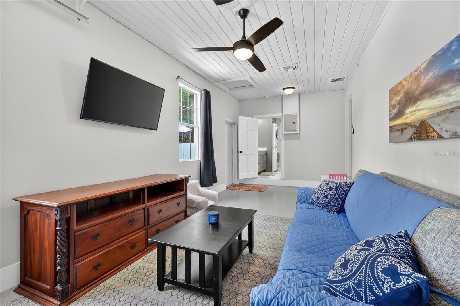 W E HUDSONS SUB - Residential