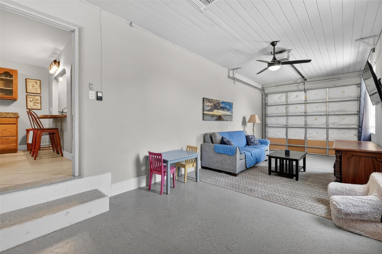 W E HUDSONS SUB - Residential
