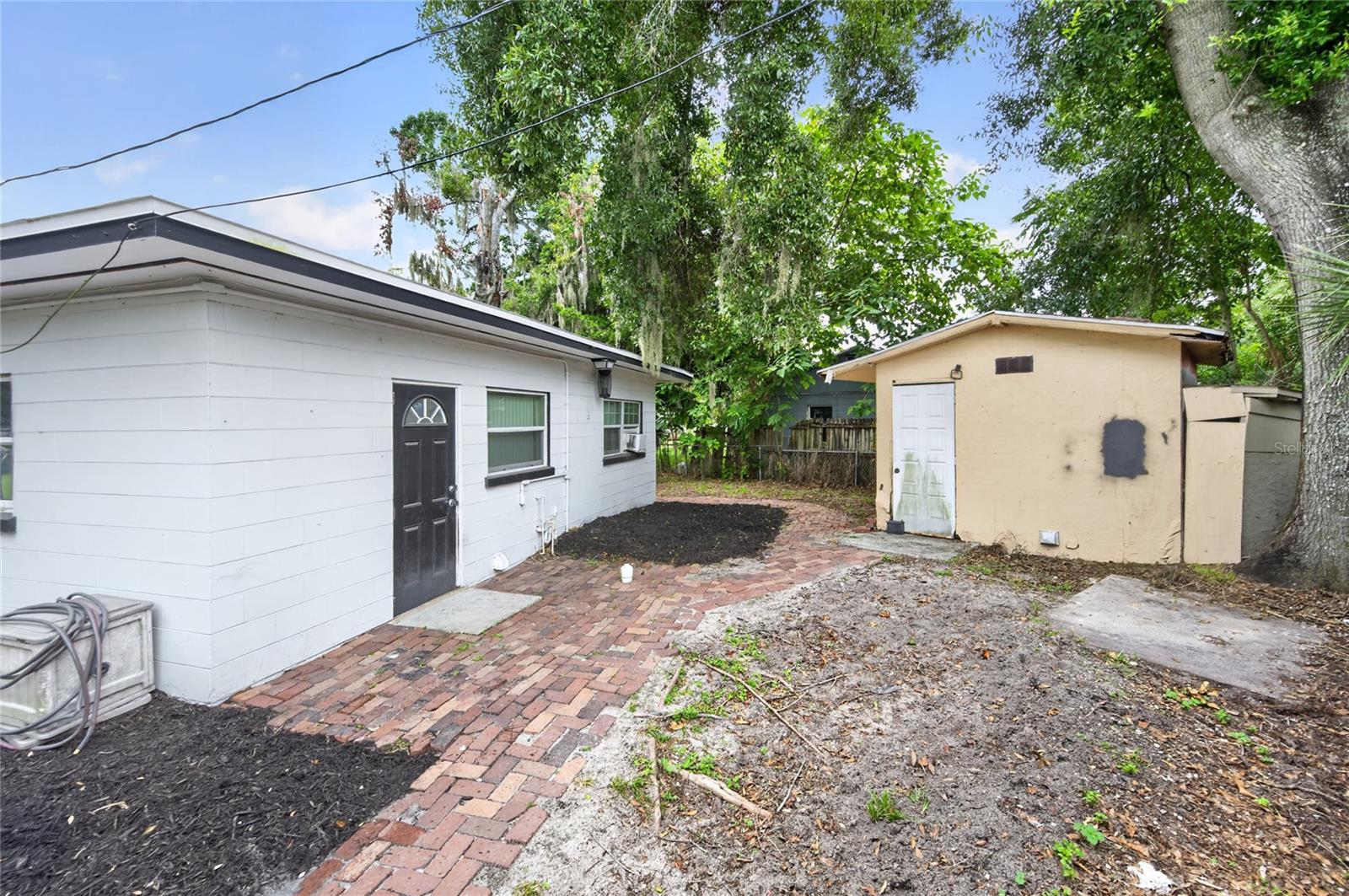LEROY PARK - Residential