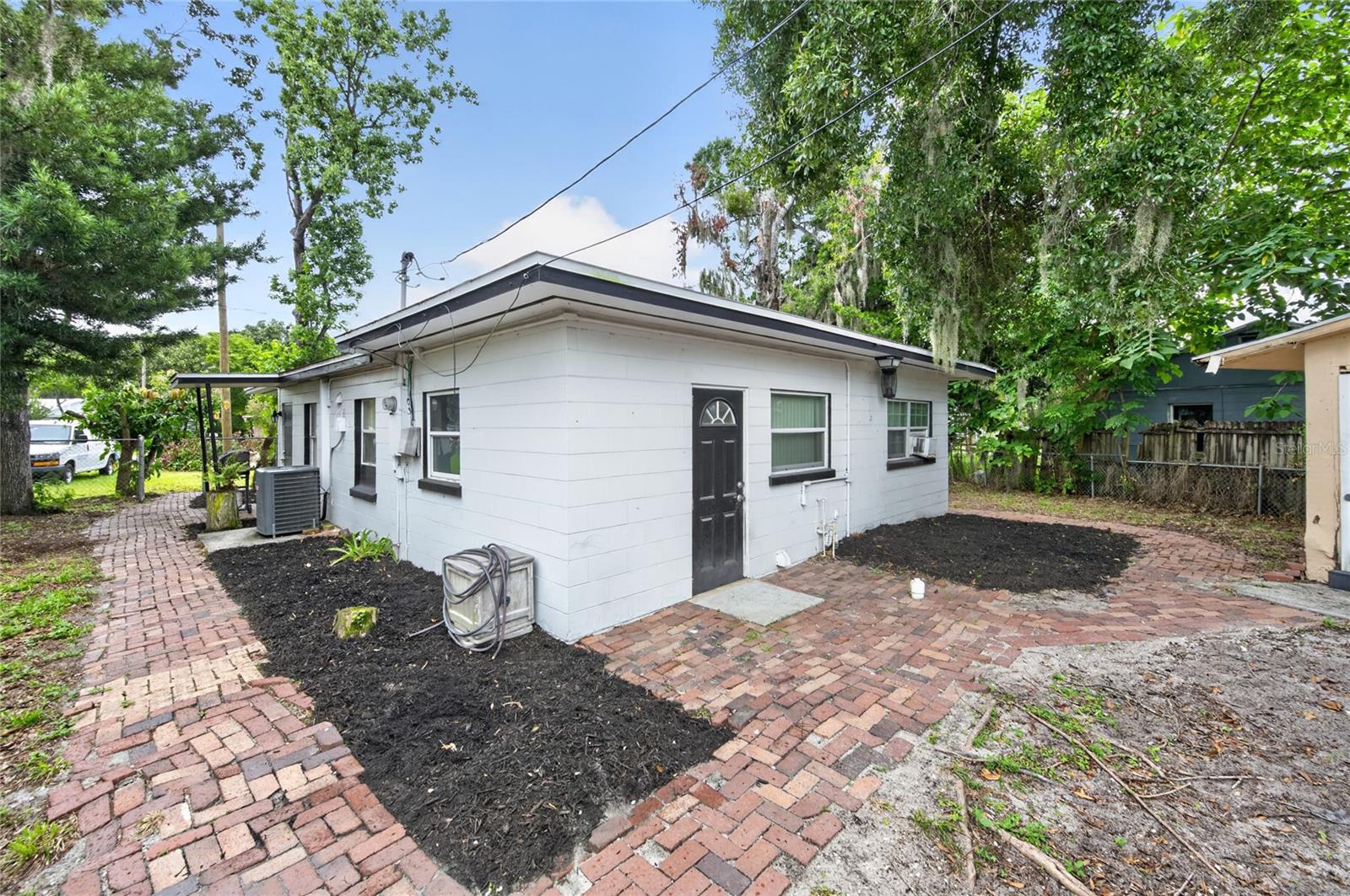 LEROY PARK - Residential