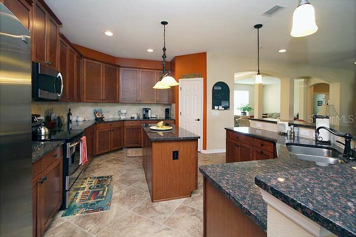 NOTTINGHAM AT LEGENDS - Residential