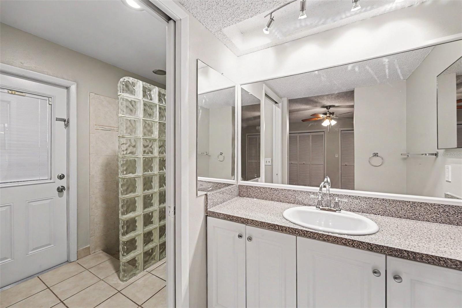 ORANGEPOINTE UNIT II - Residential