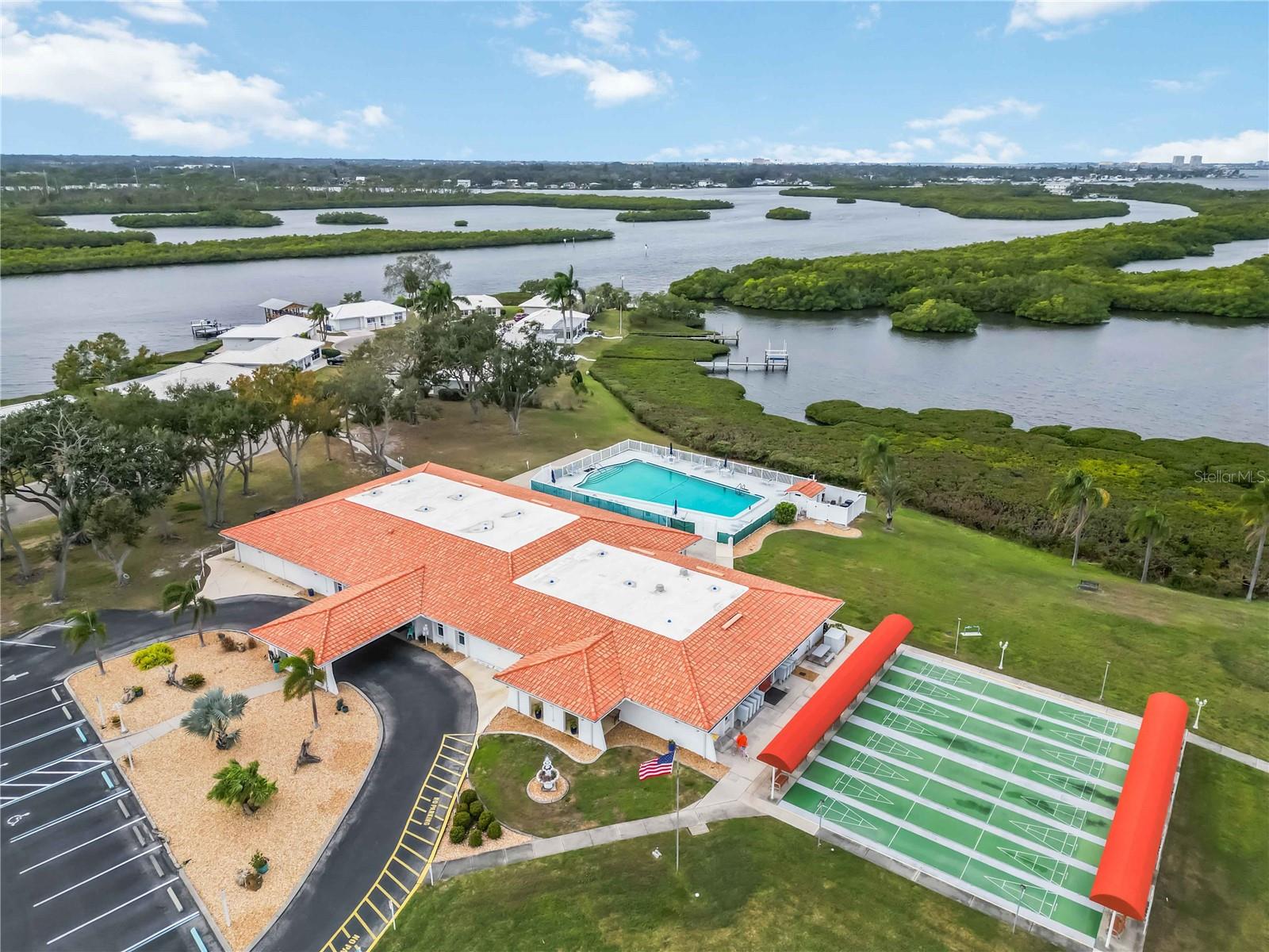 RIVER ISLES - Residential