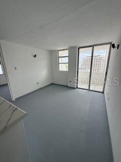 CONDOMINIUM DIPLOMAT - Residential