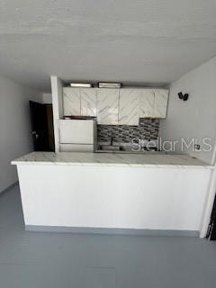 CONDOMINIUM DIPLOMAT - Residential
