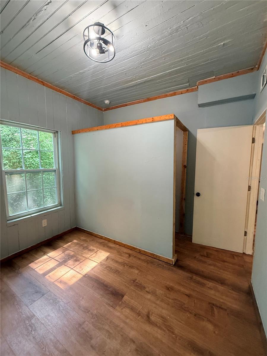 ROSEWOOD - Residential Lease