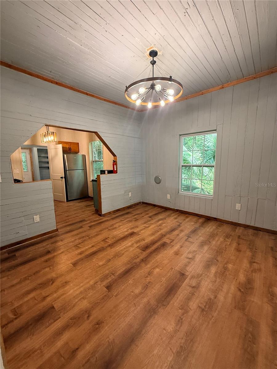 ROSEWOOD - Residential Lease