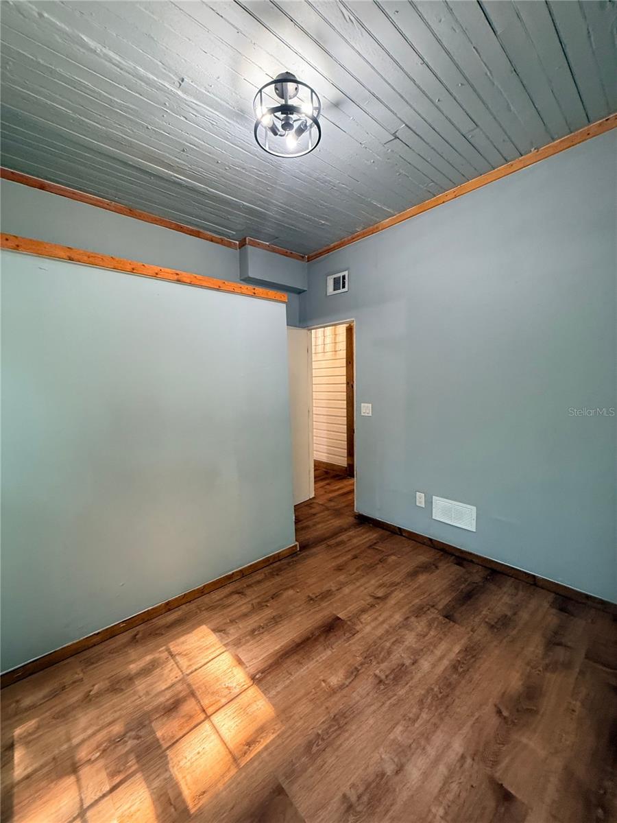 ROSEWOOD - Residential Lease