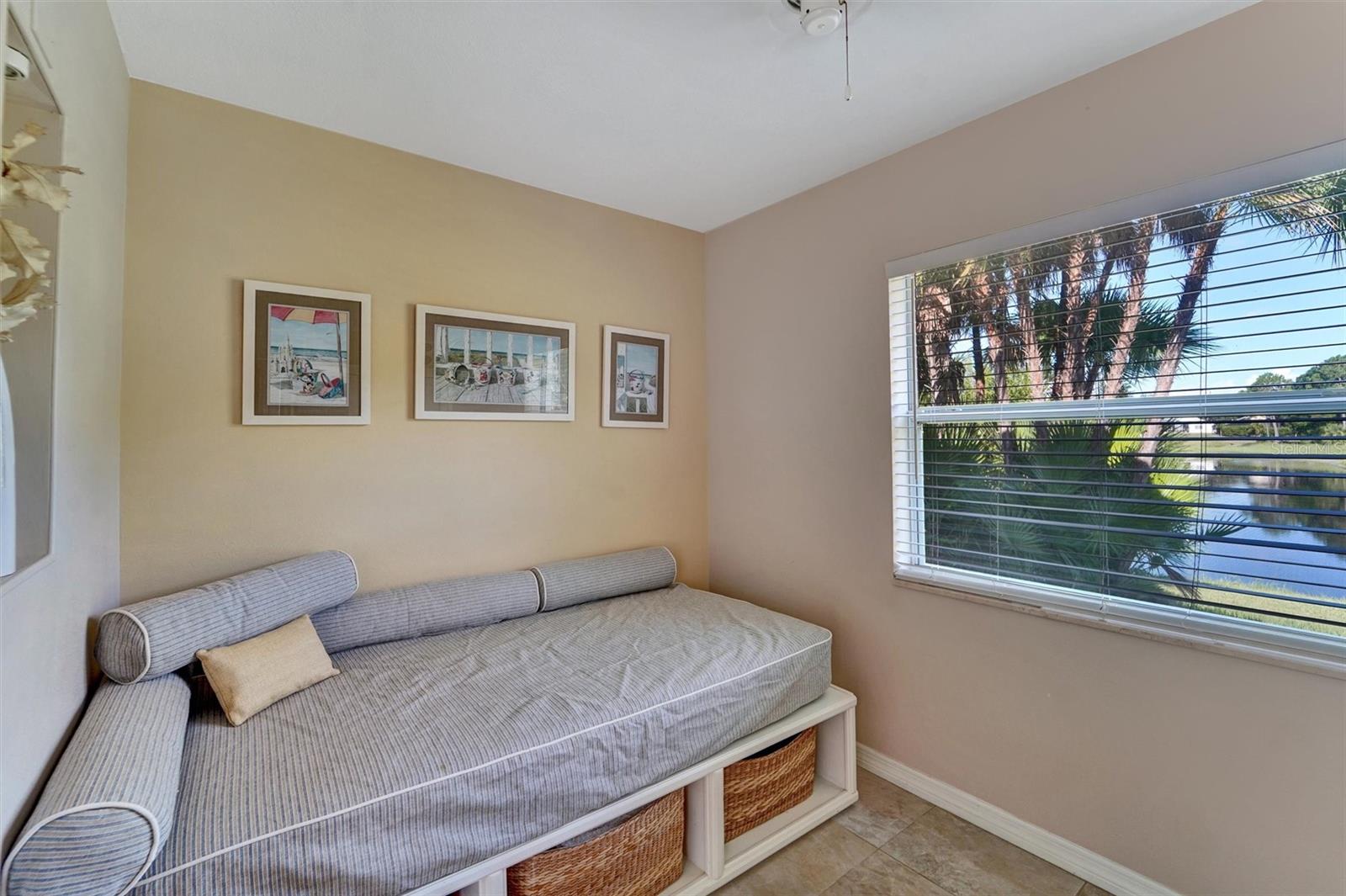 NORTH LAKE OF TARPON SPGS - PH 1 - Residential