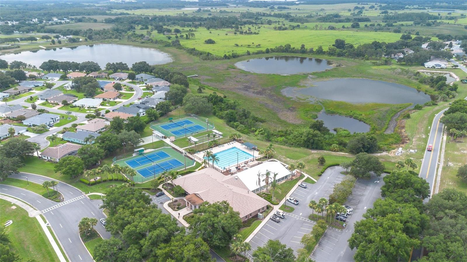 ROYAL HIGHLANDS PH 02 LT 992 ORB 1976 PG 173 - Residential
