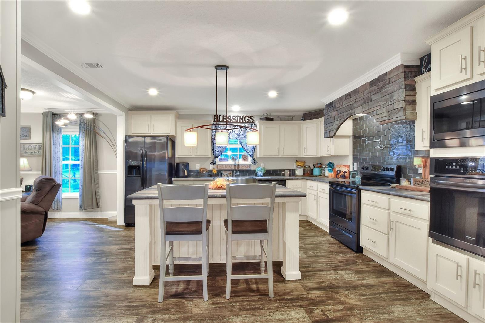 GIBSON OAKS SUB - Residential
