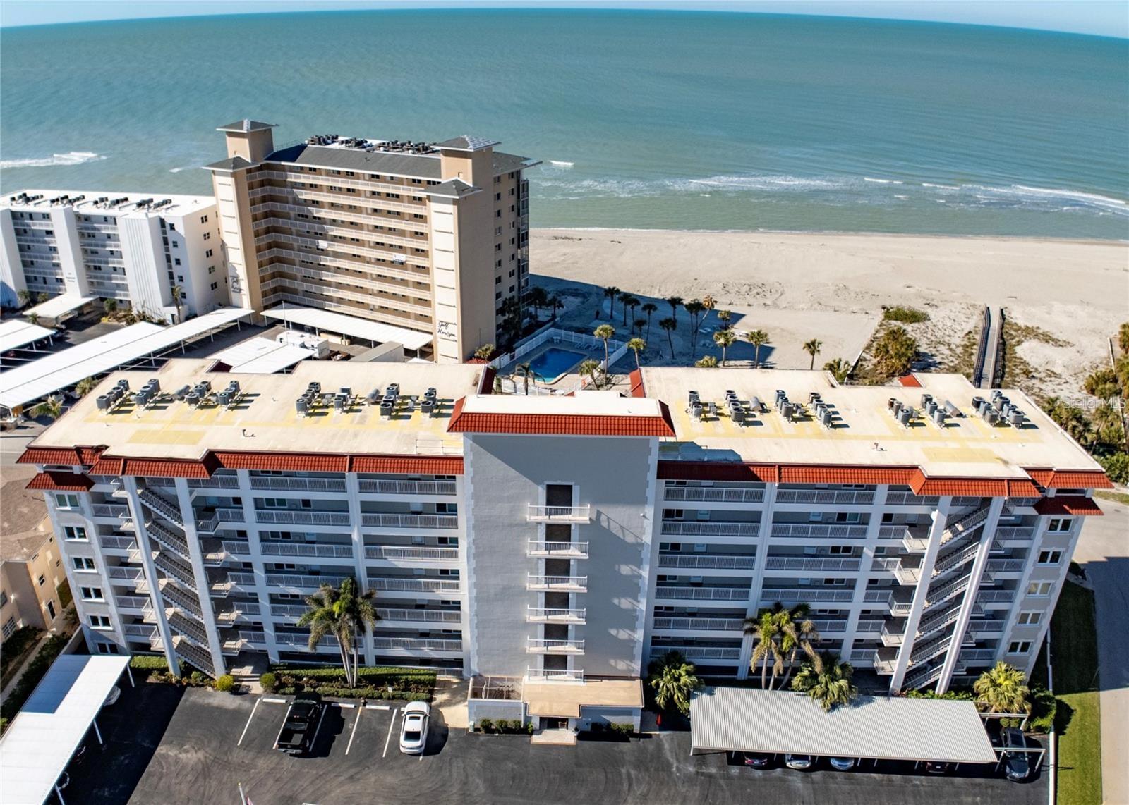 GULF TWIN TOWERS - Residential