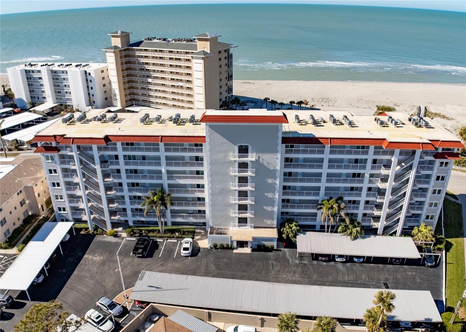 GULF TWIN TOWERS - Residential