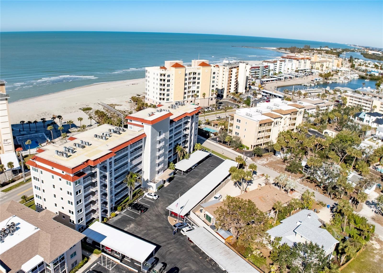 GULF TWIN TOWERS - Residential