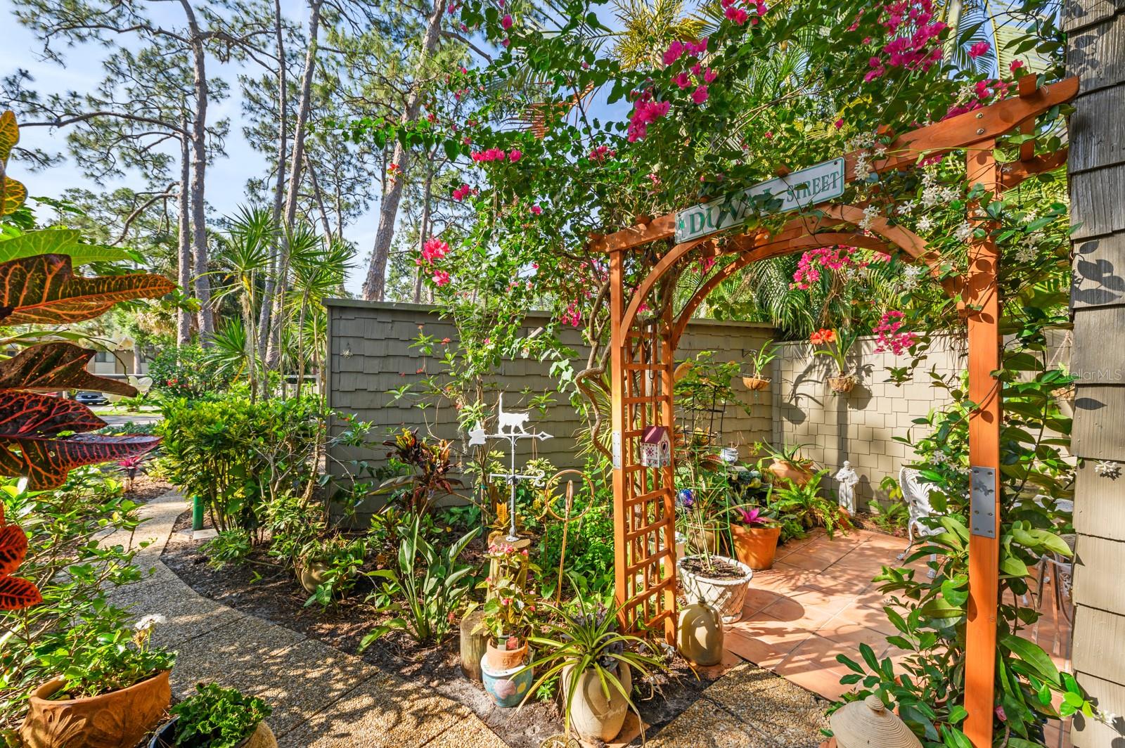 PELICAN COVE V - Residential