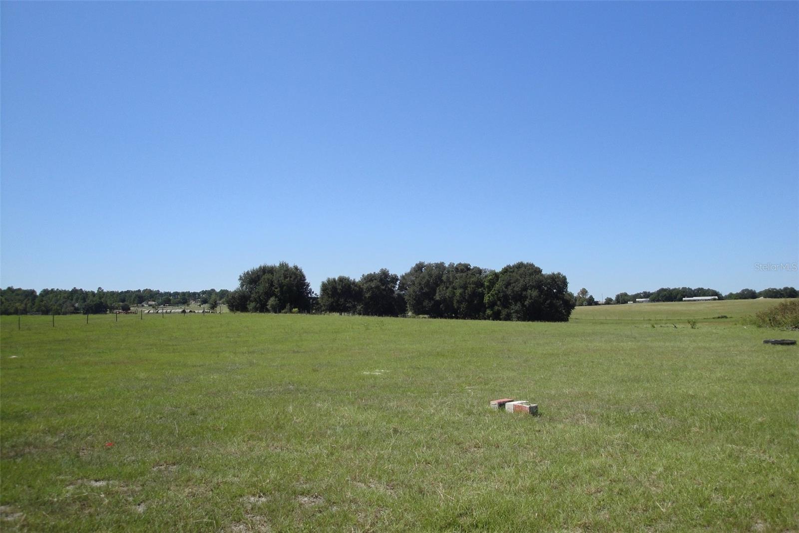 HOME NON SUB - Land