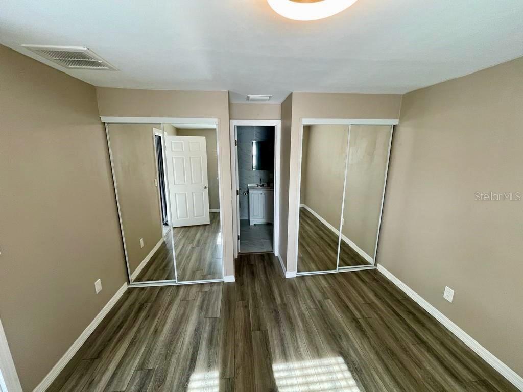 COUNTRY CLUB ESTATES - Residential Lease
