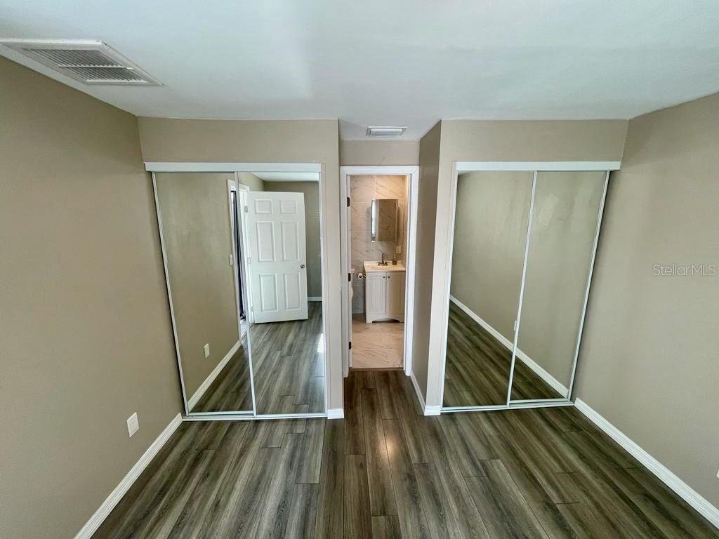 COUNTRY CLUB ESTATES - Residential Lease