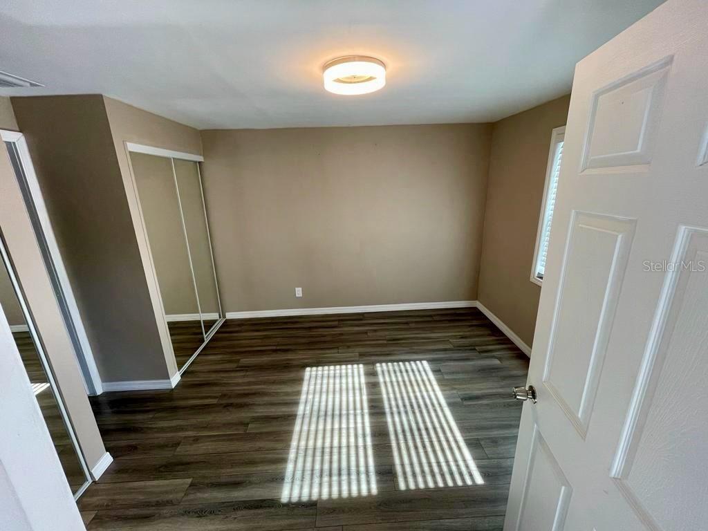 COUNTRY CLUB ESTATES - Residential Lease