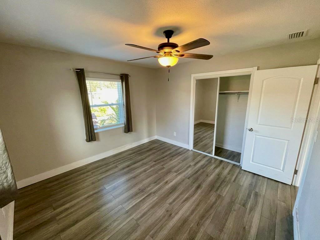 COUNTRY CLUB ESTATES - Residential Lease