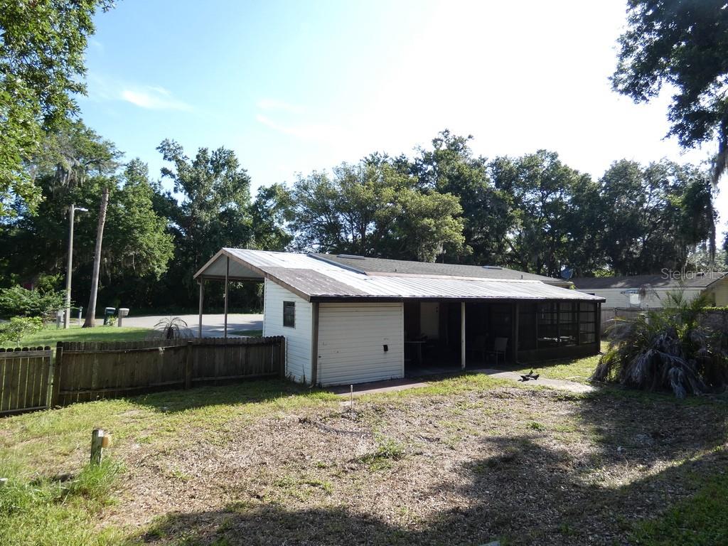 COUNTRY KNOLL - Residential