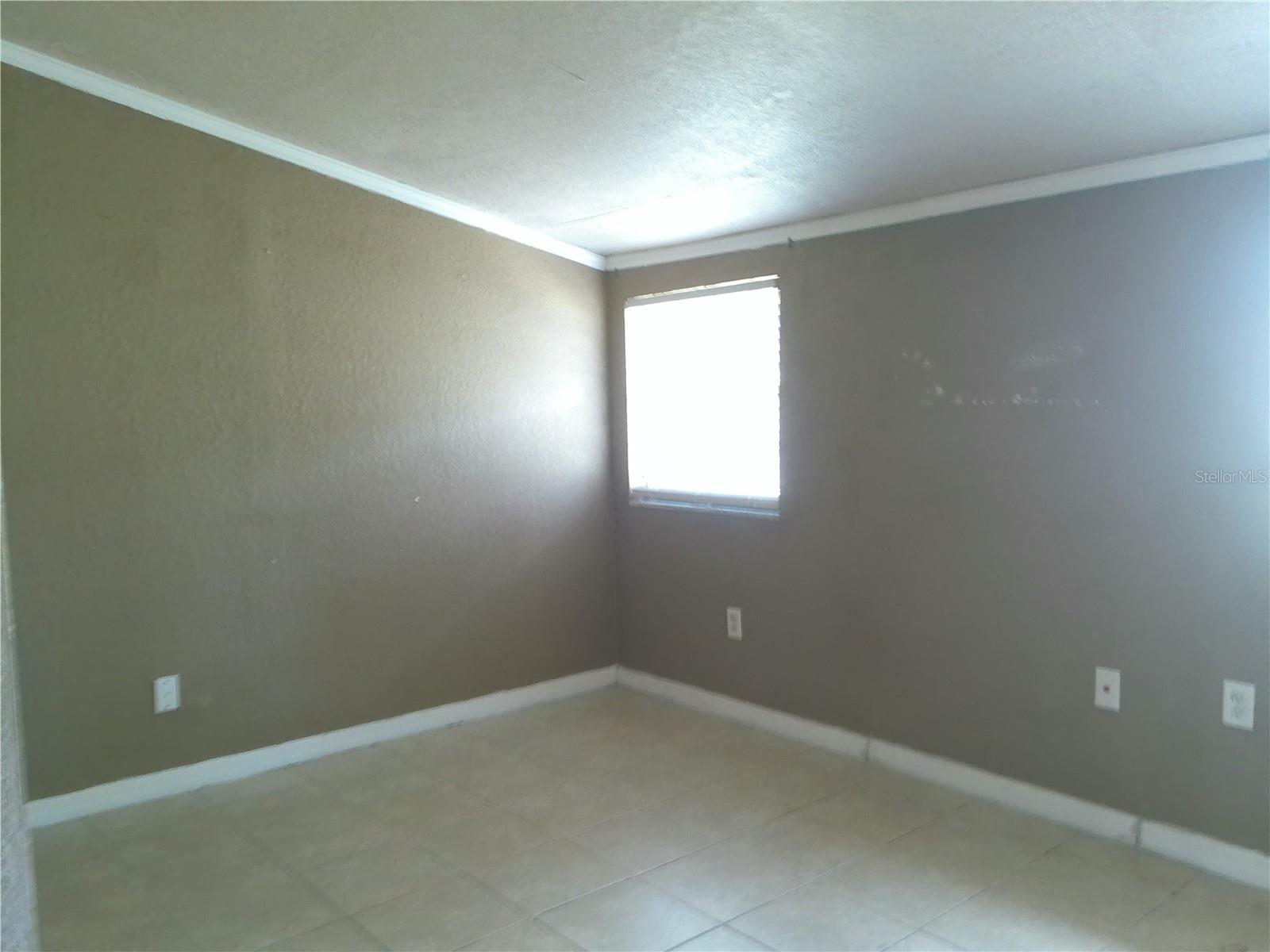 CANDLELIGHT OAKS - Residential