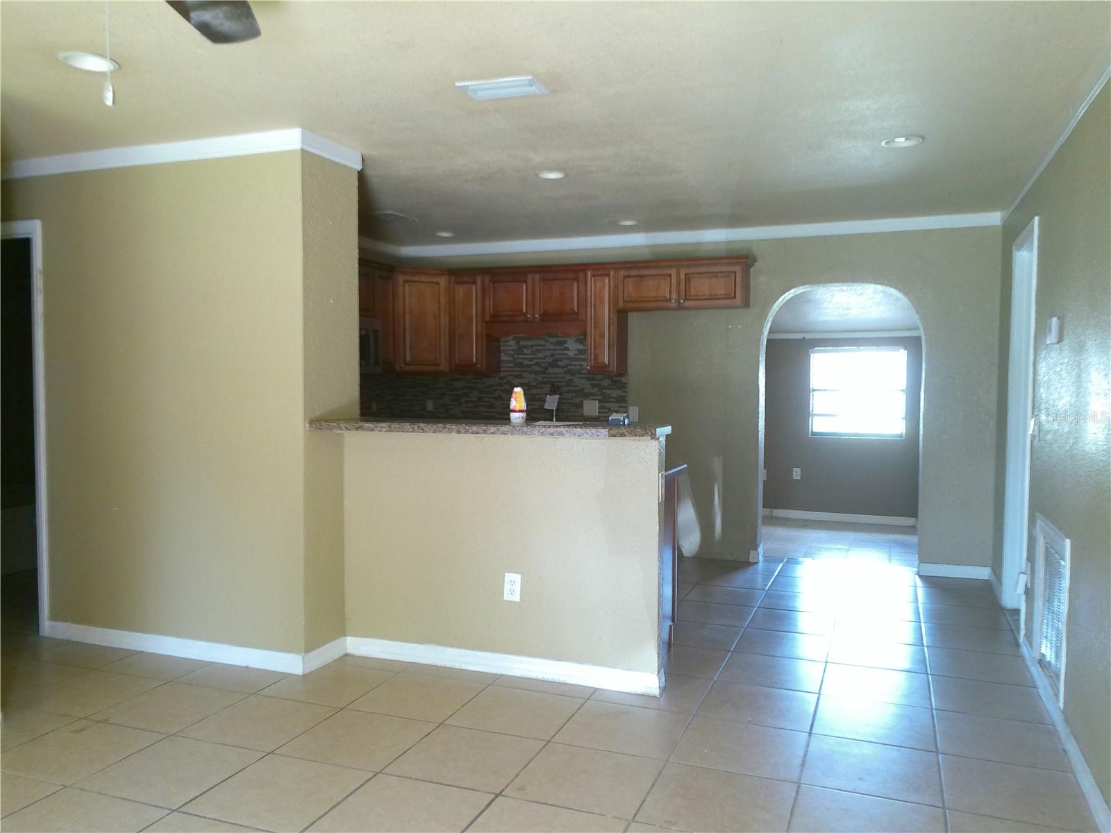 CANDLELIGHT OAKS - Residential