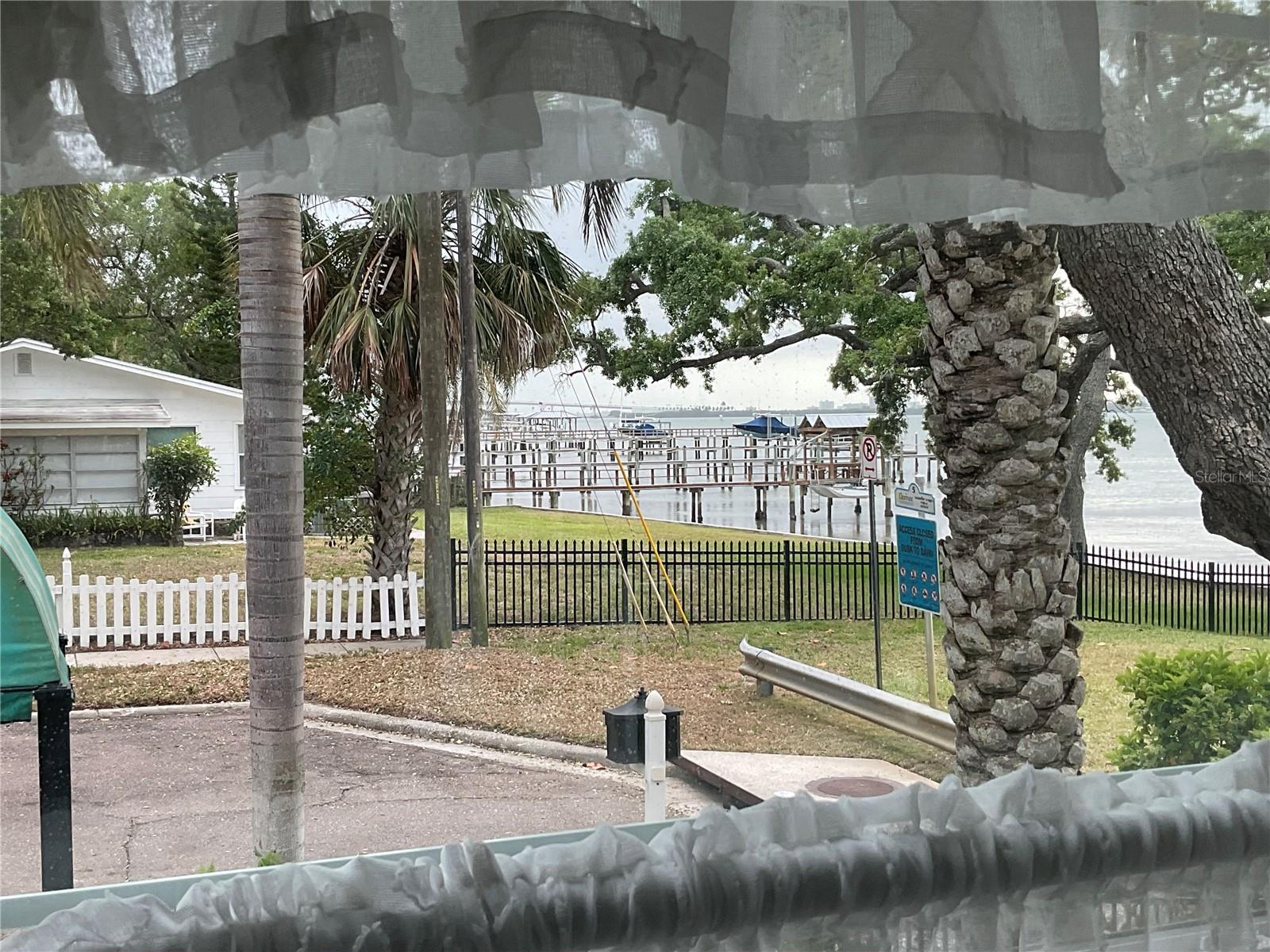 BAY VIEW HEIGHTS BLK 3, LOT 2 LESS E 112 1/2FT - Residential