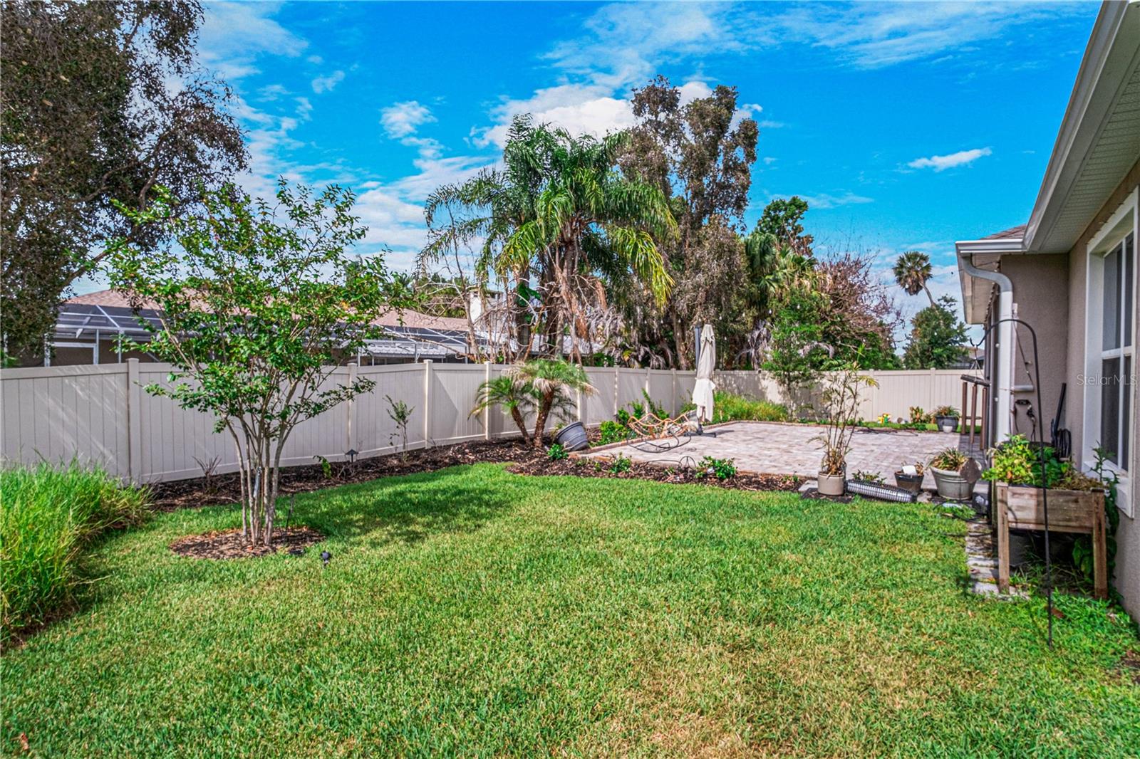 COUNTRY CLUB LAKES ESTATES - Residential