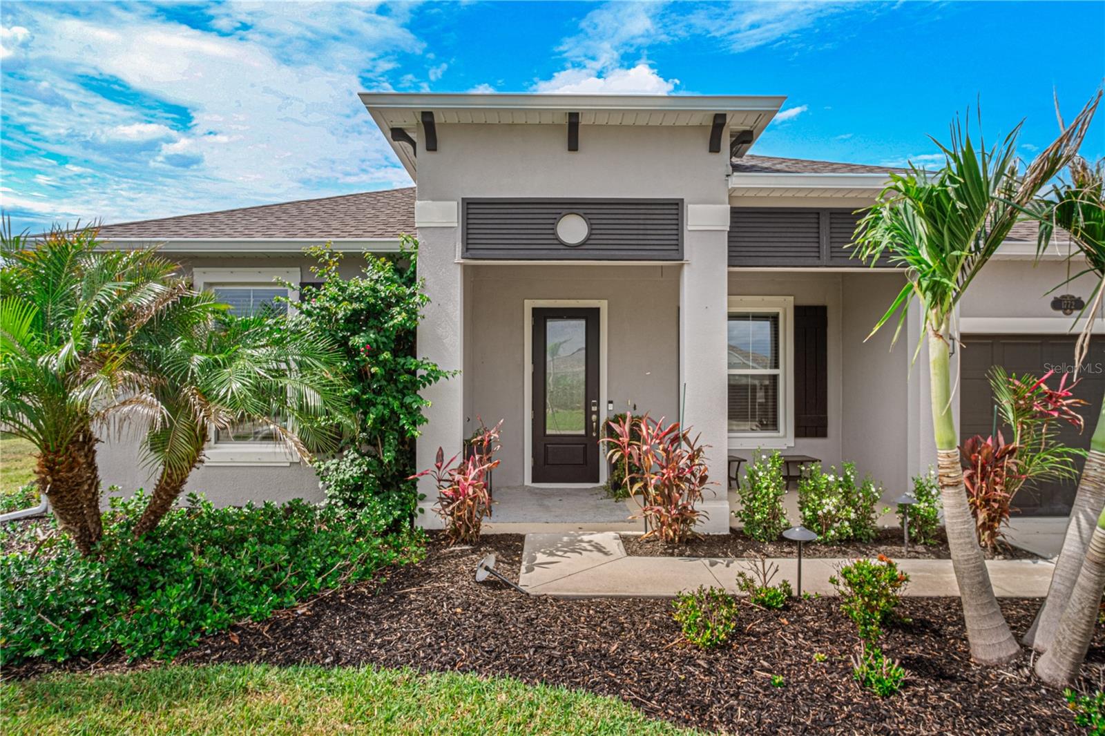 COUNTRY CLUB LAKES ESTATES - Residential