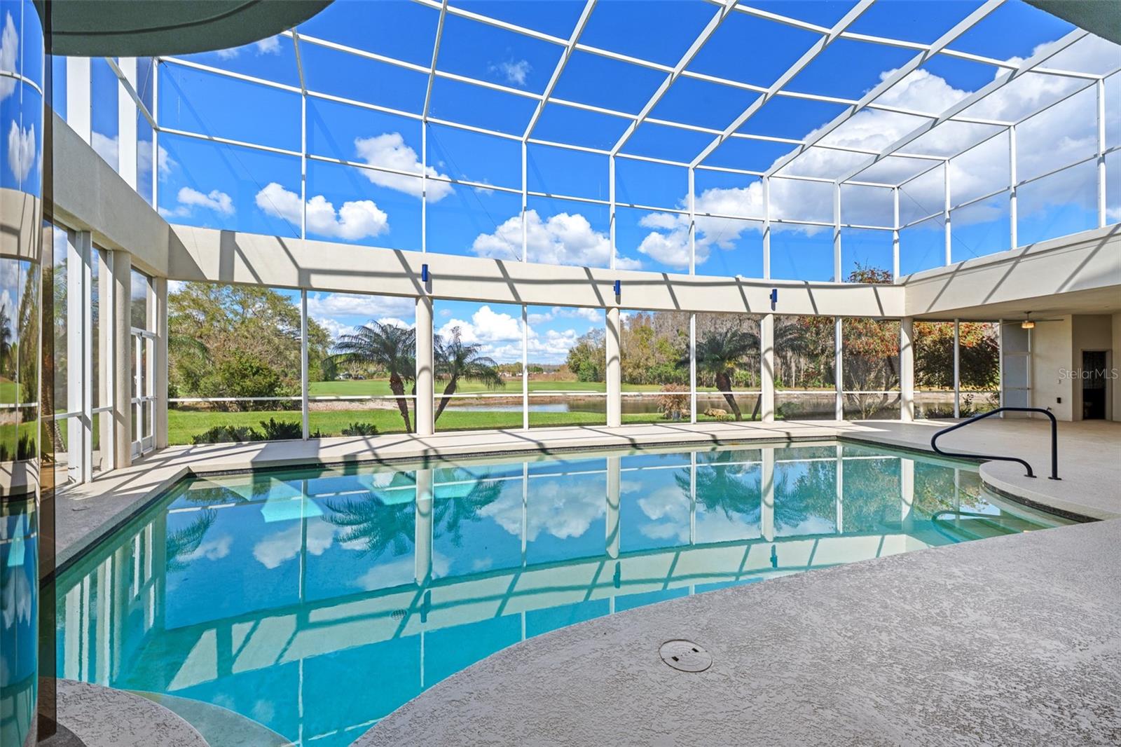CHEVAL POLO & GOLF CL PHAS - Residential