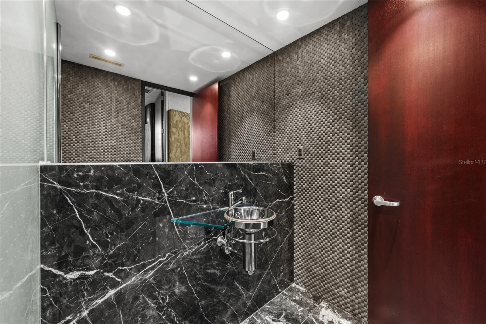 CHEVAL POLO & GOLF CL PHAS - Residential